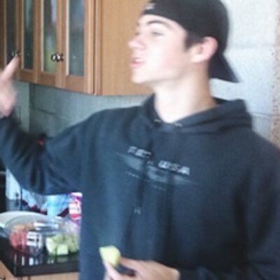 Profile Picture of Dexter (@jdexter_13) on Twitter