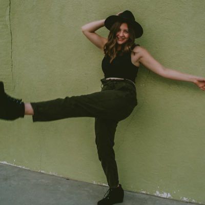 Profile Picture of Candace Wolfe (@candacewolfe212) on Twitter