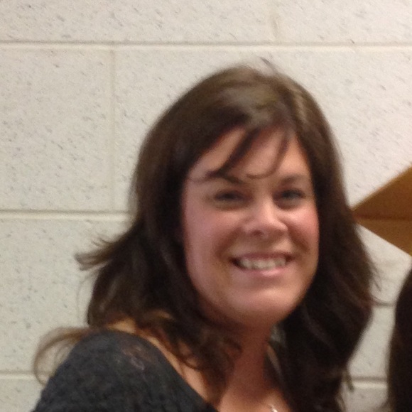 Profile Picture of Maggie Sargelis (@msargelis) on Poshmark