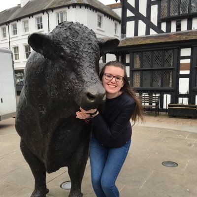 Profile Picture of Sarah (@sarah__read) on Twitter
