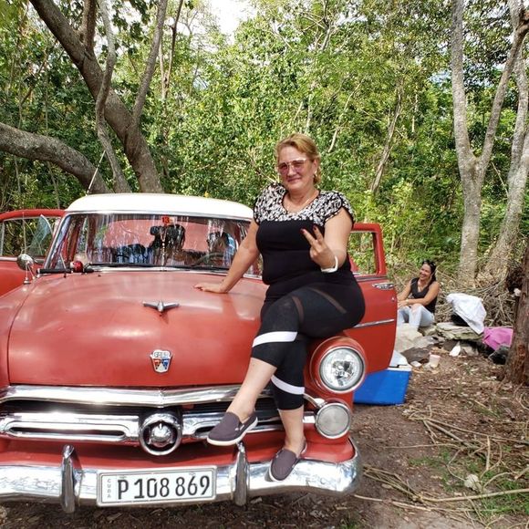 Profile Picture of Sonia Oramas (@roselin2063) on Poshmark