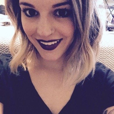 Profile Picture of Laura Davey (@laura_rene) on Twitter