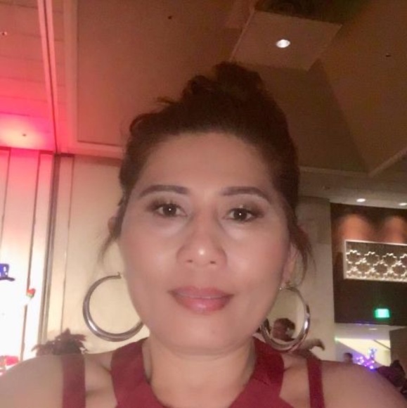 Profile Picture of Ako flor Kealoha (@akoflorkealoha) on Poshmark