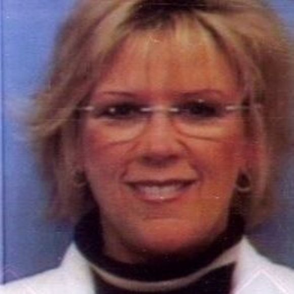 Profile Picture of Kathy Barrett (@kbjbcbhb) on Poshmark
