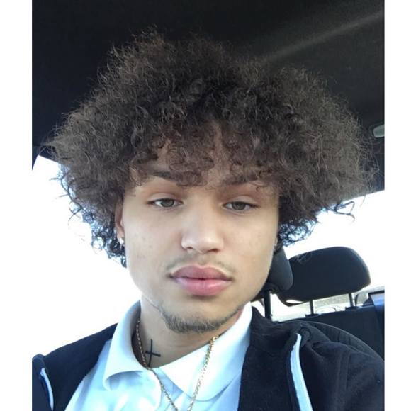 Profile Picture of Sebastian Edwards (@sabsthesavage) on Poshmark