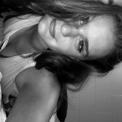 Profile Picture of Jenna Richards (@jwho603) on Twitter