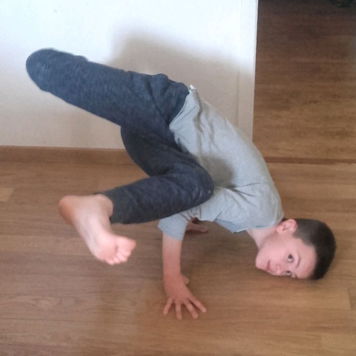 Profile Picture of aron.breton (@aron.breton) on Tiktok