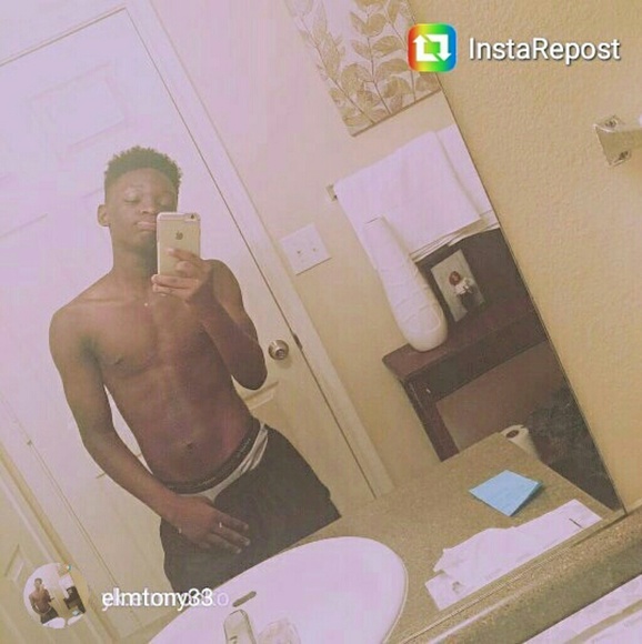 Profile Picture of Tony Jarrell (@babbyy_tony) on Poshmark