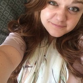 Profile Picture of Alyssa Holmes (@alyssahoolmes) on Pinterest