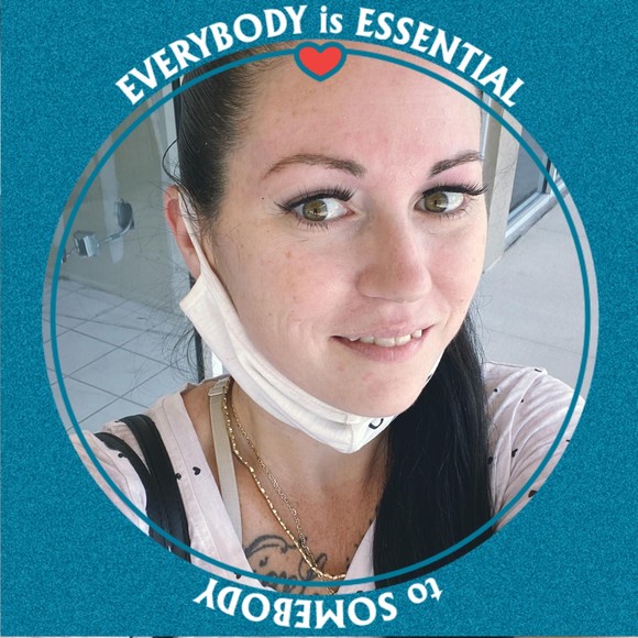 Profile Picture of Dominique Thomas-hux (@dominiquetho279) on Poshmark
