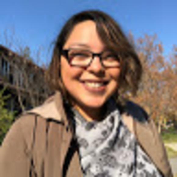 Profile Picture of Christina Raynard (@ani083) on Poshmark