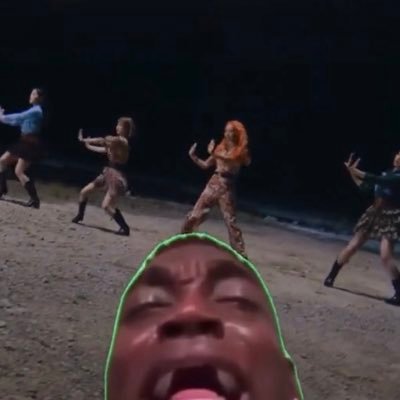 Profile Picture of StanLOONA (@stanLOO90605189) on Twitter