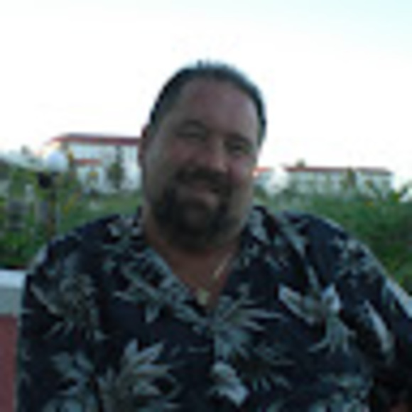 Profile Picture of Scott Arthur sr. (@sasredrn) on Poshmark