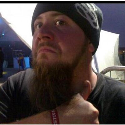 Profile Picture of Jonathan Henshaw (@JonjSDMF) on Twitter