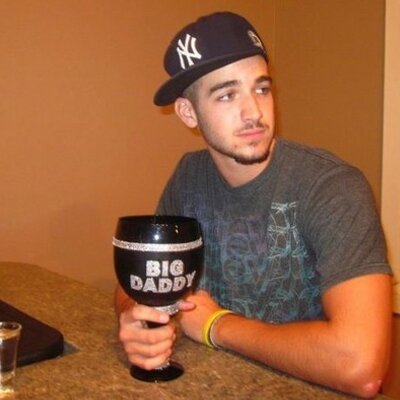 Profile Picture of Matt DeRienzo (@Mdzo714) on Twitter