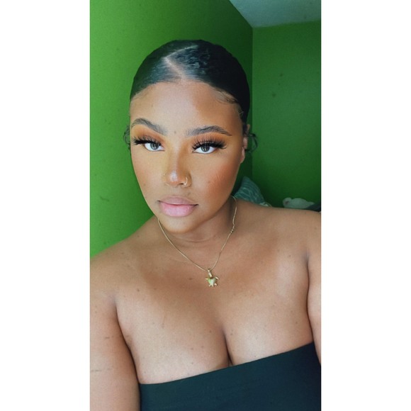 Profile Picture of Brailey Gist-jones (@brailey_g) on Poshmark