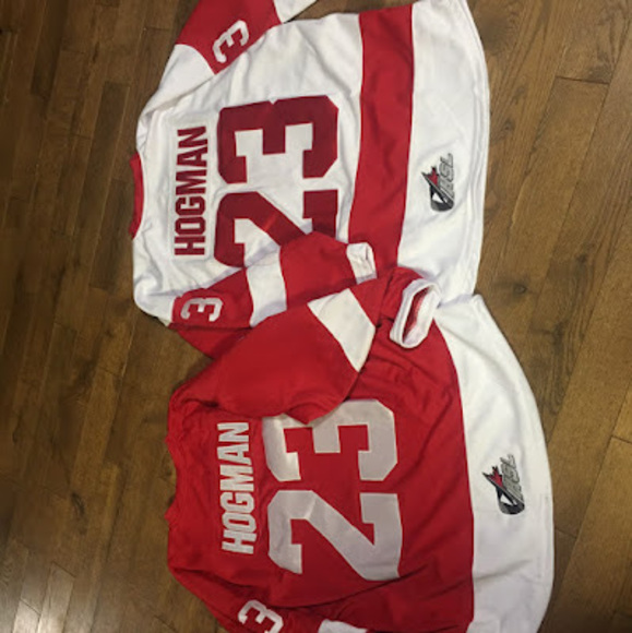 Profile Picture of Cody Hogman (@cjhogman) on Poshmark