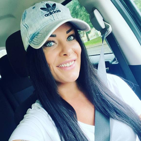 Amber Steagall - Poshmark Profile Picture of Amber Steagall (@ambersteagall) on Poshmark