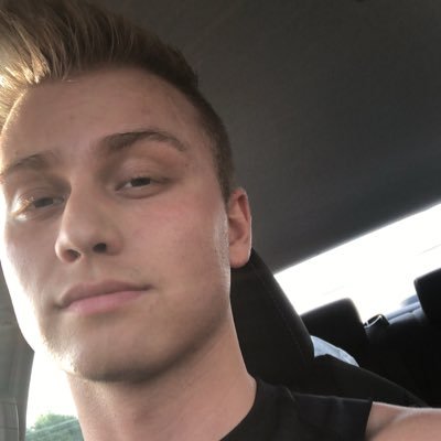 Profile Picture of Roland (@AlexSteinkoenig) on Twitter