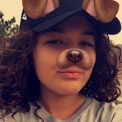 Profile Picture of MiaPia (@MiaSingleton16) on Twitter