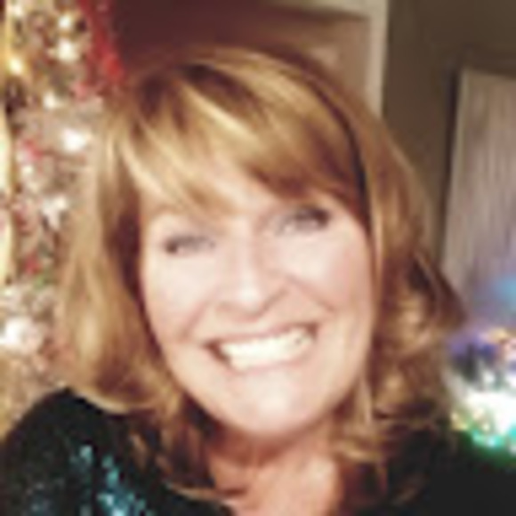 Profile Picture of Marie-claude Longtin (@longtin18) on Poshmark