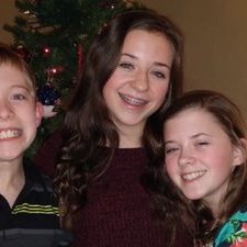 Profile Picture of Debra Olson (@deedee_236) on Twitter