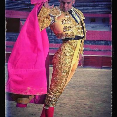 Profile Picture of Alexander Guillen (@matadoralexx) on Twitter