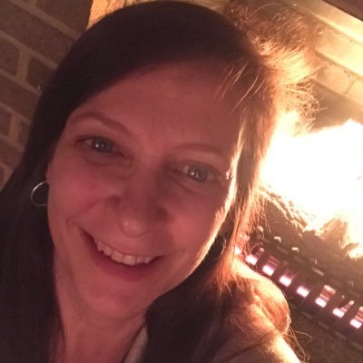 Profile Picture of Sandy Chase (@SandyC919) on Twitter