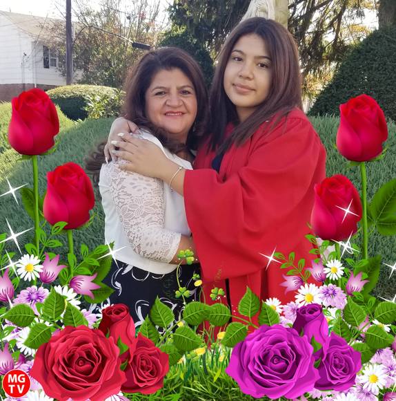 Profile Picture of Rosa Ulloa (@rosaulloa67) on Poshmark