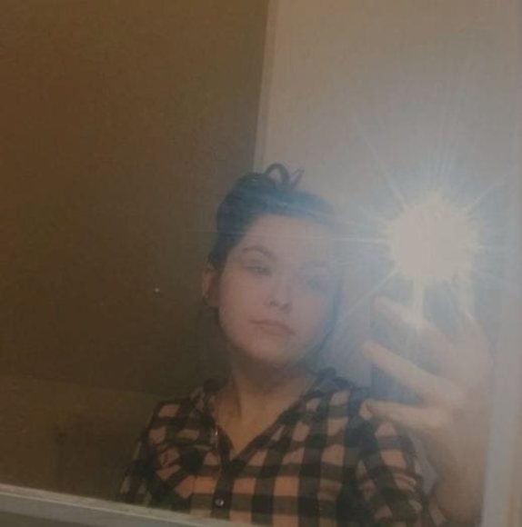 Profile Picture of Hailey Rouleau (@hxxilxxy) on Poshmark