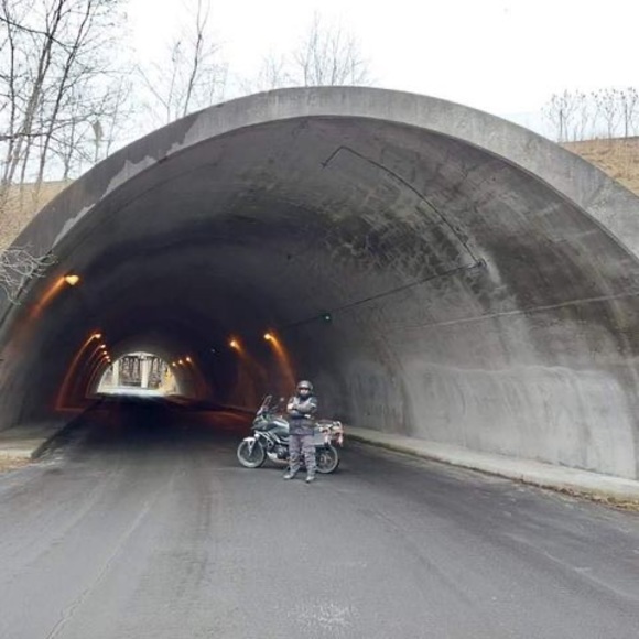 Profile Picture of Eric Chu (@ericchu) on Poshmark