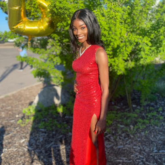 Profile Picture of Jamielia Browne (@jamielia2004) on Poshmark