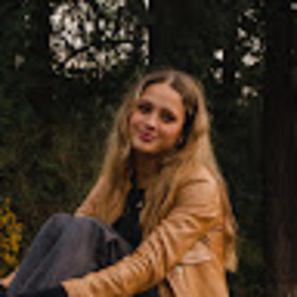 Mia Gramstad - Poshmark Profile Picture of Mia Gramstad (@miagramstad5) on Poshmark