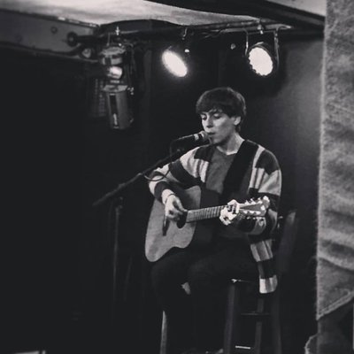 Profile Picture of Brandon MacNeil (@allthoseships) on Twitter