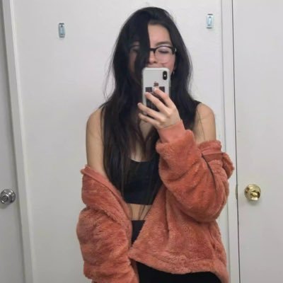 Profile Picture of Vicky From The Block (@vikaquintero) on Twitter