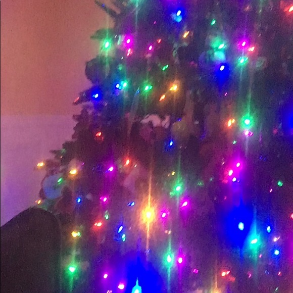 Profile Picture of Danielle Cicalese (@baeli2000) on Poshmark