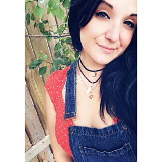 Profile Picture of Michelle Card (ShellyBoo) (@Shellyboo82) on Facebook
