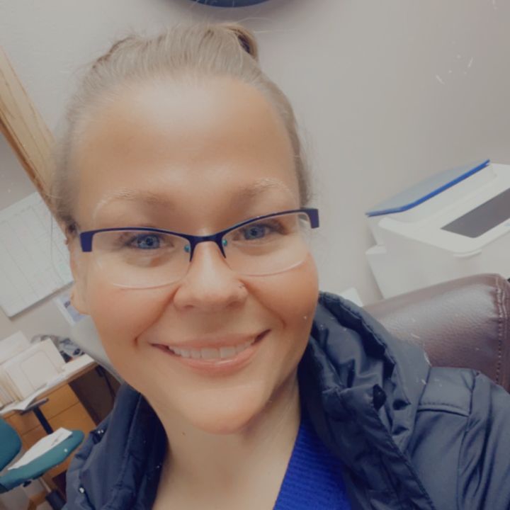 Profile Picture of Laura (@lauramikels1) on Tiktok