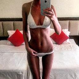 Profile Picture of Danielle Wallace (@maddi_ivy) on Twitter