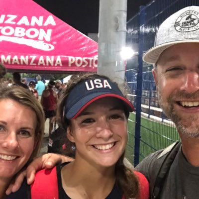 Profile Picture of Randy Hodge (@SlippinClutch) on Twitter