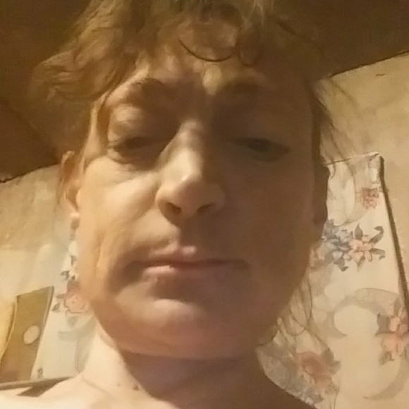 Profile Picture of Heather Helquist (@hmhelquist) on Poshmark