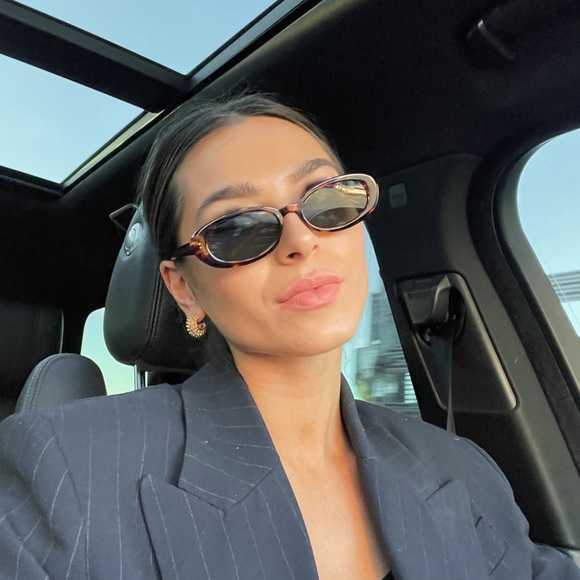 Profile Picture of Margarita Basarab (@thetypicalm) on Poshmark
