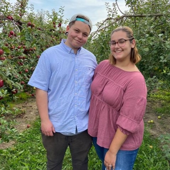 Profile Picture of Ethan Introna (@ethanintrona) on Poshmark