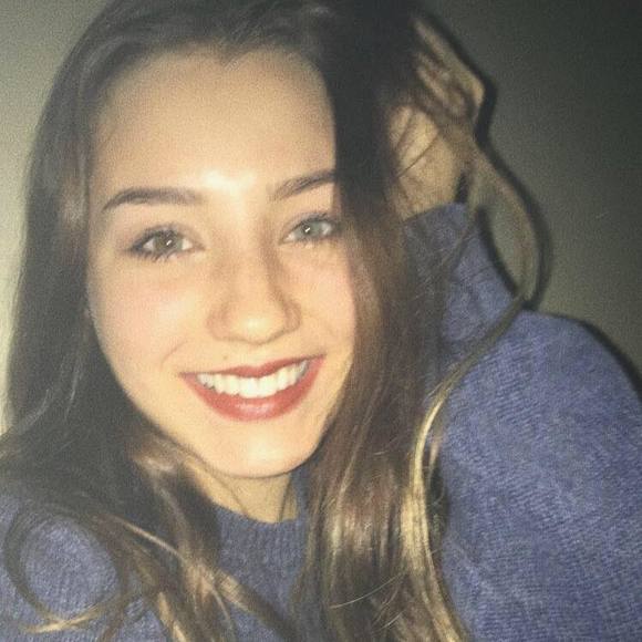 Profile Picture of Ana Stoyanova (@anastasiya33) on Poshmark