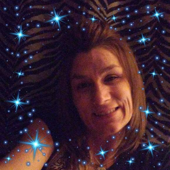 Heather Keddie - Poshmark Profile Picture of Heather Keddie (@keddieheather) on Poshmark