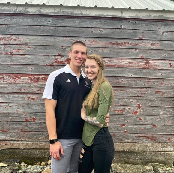 Profile Picture of Katie Guyette (@katie_guyette) on Poshmark