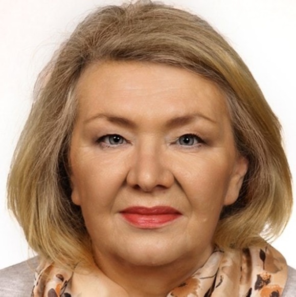 Profile Picture of Ewa Elert (@ewa578) on Poshmark