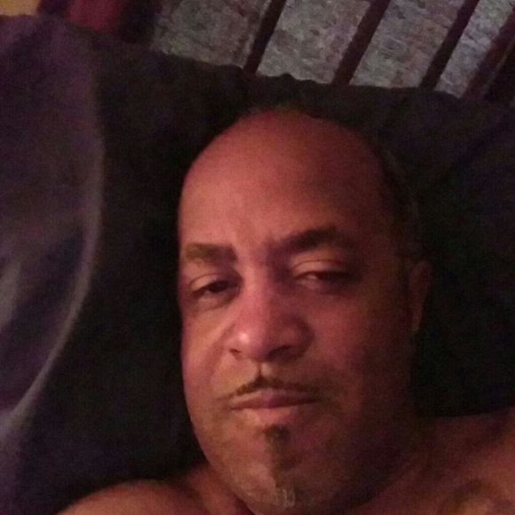 Profile Picture of Terence Mackall (@mackntee) on Poshmark