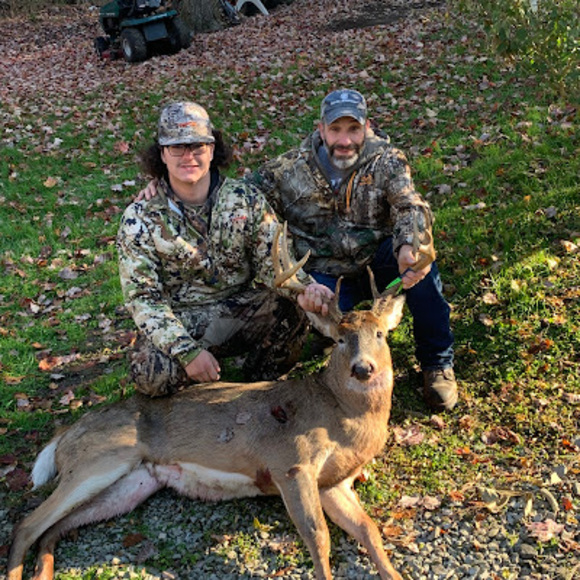 Profile Picture of Joey Bedick (@joeybedickjr) on Poshmark