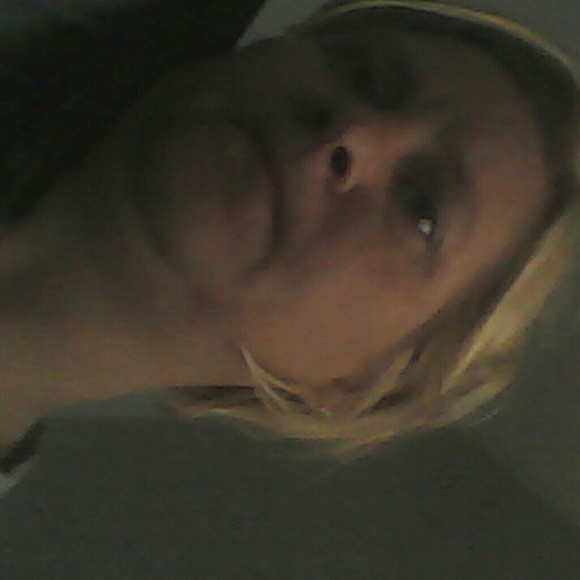 Profile Picture of Rene Satchwill (@rsatch) on Poshmark